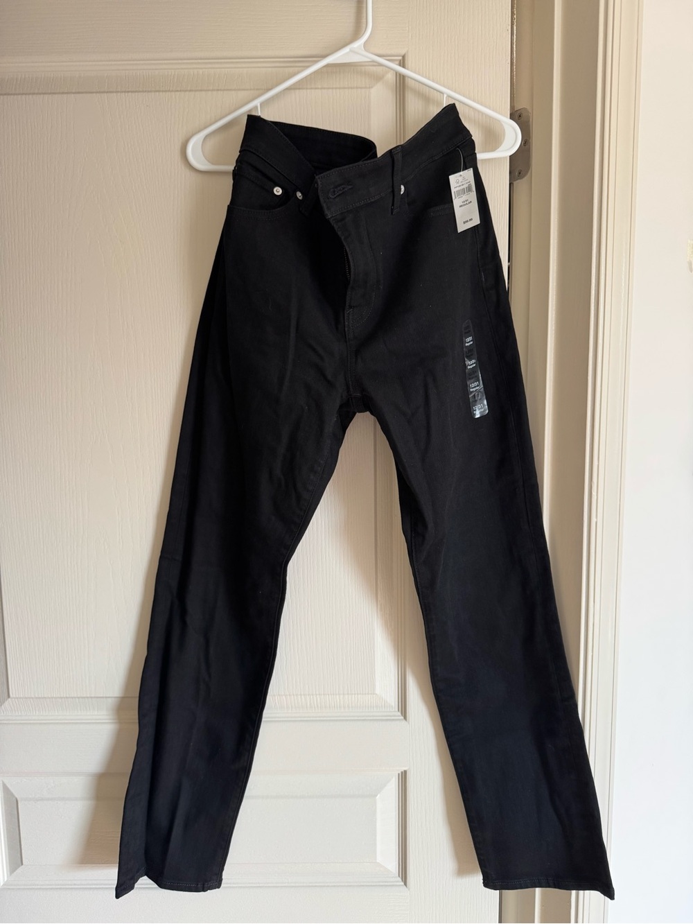 GAP Black Straight-Leg Women’s Jeans